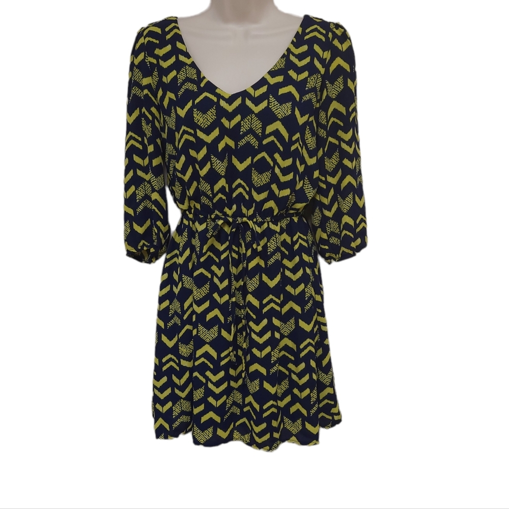 BeBop 3/4 sleeve mini dress lined flowy Chevron print Small